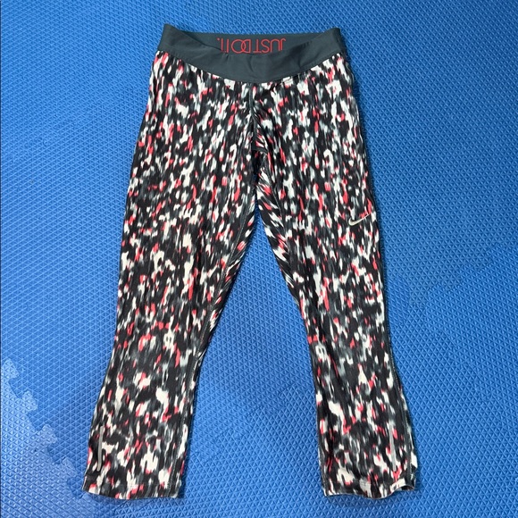 Nike Dri-FIT Black and Red Athletic Leggings - Picture 1 of 7